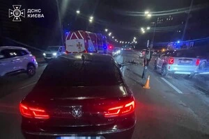 Аварія еа бульварі Миколи Міхновського у Києві