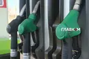 Бензин в Україні дешевшає, але не для всіх