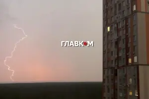 Грози та град: які області накриє негода 1 липня