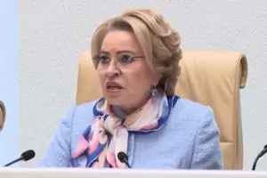 Соратниця Путіна переконує, що російський уряд уже ухвалює рішення для подолання паливної кризи