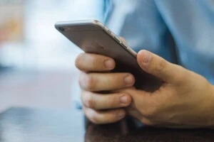 Частина звичних для користувачів опцій може бути відсутня