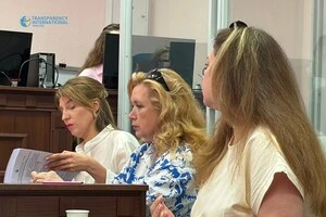 Людмила Солотва є однією з обвинувачених у справі про розстрочення рентних платежів компаніям, пов'язаним з Олександром Онищенком
