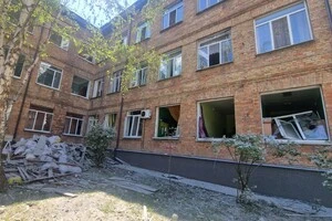 Станом на 2 липня 2026 року, з початку повномасштабного вторгнення Росії, у Києві пошкоджені 308 закладів освіти