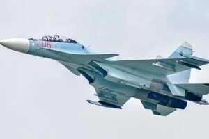 На аеродромі «Саки» уражено сім ангарів зі зберігання авіаційної техніки, в яких знаходилися винищувачі та фронтові бомбардувальники, зокрема,Су-30СМ
