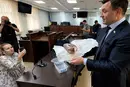 Нардеп Тищенко приніс сало на засідання суду (відео)