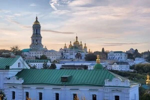 Для участі у толоці на території Лаври є дві обов'язкові умови
