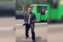Ексбоєць «Азова» закидав помідорами нардепа Тищенка (відео)