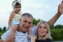 Мама Вєрки Сердючки поділилася рідкісними кадрами з чоловіком і онукою