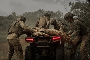 За даними DeepState, росіяни намагаються закріпитися на місцевості в районі Іллінівки та Новодмитрівки