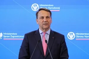 На думку Сікорського, саме військовий тиск, а не дипломатичні декларації, змушував Москву переглядати свою політику