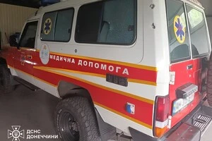 ДСНС показала наслідки удару росіян по санітарному бронеавтомобілю