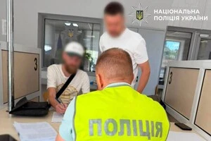 У Києві правоохоронці повідомили про підозру 37-річному чоловікові, який залишив свого собаку зачиненим на балконі у спекотний день