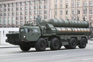 Російські комплекси ППО С-400 вирушають до країни Перської затоки