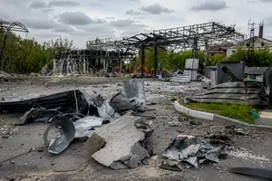 Персоналу на АЗС на момент удару не було, тож постраждало лише обладнання