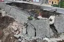 У турецькому Різе обвалилася ділянка дороги, евакуйовано житлові будинки