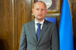 Недільський є українським дипломатом