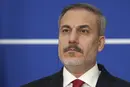 Зеленський нагородив главу МЗС Туреччини