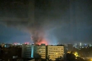 ДСНС показала руйнування та пожежі у 5 районах Києва після атаки