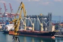 Захід суден до українських портів призупинився: Мінагрополітики пояснило ситуацію