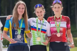 лена Репінц є однією з лідерок збірної Словенії з біатлону