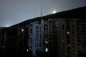 Електропостачання зникло у більшості жителів Тбілісі близько опівночі
