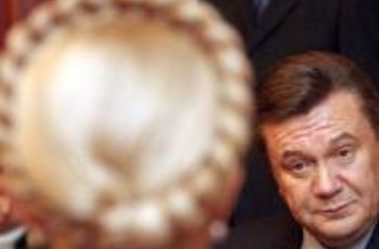 Ліквідовуючи опозицію