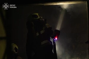 Рятувальники показали наслідки обстрілу Києва