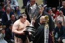 Українець Аонішікі втретє в кар'єрі яскраво тріумфував у Кубку Імператора із сумо