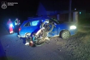 Наразі правоохоронці проводять досудове розслідування та встановлюють усі обставини аварії