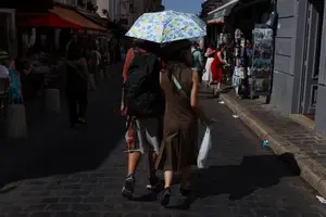 Сильна спека встановиться на значній частині країни у вівторок