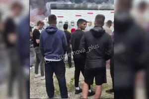 У Рязані натовп спостерігав за пожежею на складі Wildberries