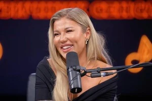Альона Омаргалієва виконала пісню «Одинокая»