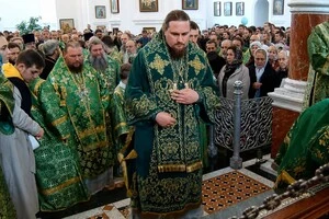 У розпал агресії РФ проти Україїни митрополит УПЦ МП Іосиф був на службі у російському храмі