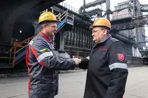 Гендиректор компанії Юрій Риженков зазначив, що їхнім головним завданням залишається збереження колективів, робочих місць і стабільності виплат