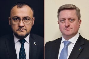 Посли Василь Боднар і Василь Зварич (зліва направо) призначені заступниками міністра закордонних справ