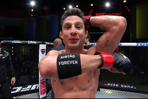 Пішов з життя 35-річний бразильський боєць UFC