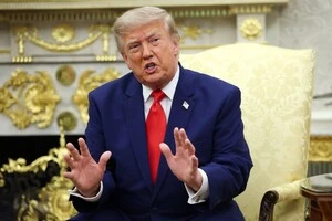 Трамп заявив, що Іран погодив нові правила судноплавства в Ормузькій протоці