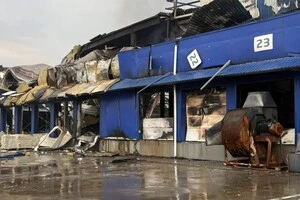 Повністю знищено два великі складські комплекси компанії
