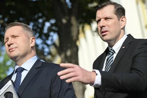 Польська опозиція пригрозила депортацією українцям без офіційного місця праці