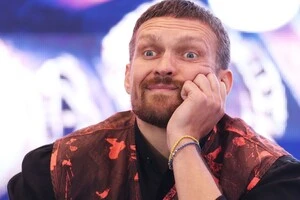Майк Тайсон назвав боксера, який здатен завдати першої поразки Олександру Усику