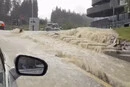 Буковель пішов під воду після потужної зливи (відео)