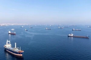 Ситуація загострилася після удару по турецькому балкеру MV Güllük 7 серпня, внаслідок якого постраждали члени екіпажу