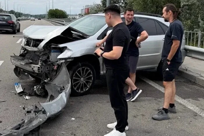 Відомий український співак потрапив у ДТП