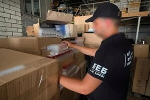  Контрафактні сигарети
