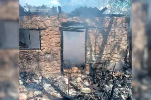 Наслідки чергового ворожого обстрілу цивільної інфраструктури на Дніпропетровщині