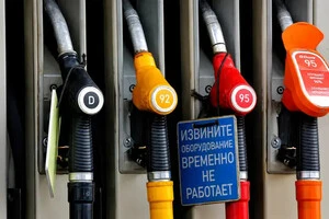 Росія почала завозити бензин з Індії