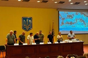 Зустріч мешканців Теремків та активістів із представниками міської влади через вирубку дерев у зеленій зоні для будівництва резервної тепломережі, 11 серпня 2026  року