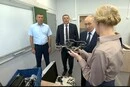 Путін перевірив, як російські школярі вчаться збирати дрони