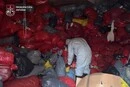 Шприци, скальпелі та інфіковані матеріали: у Києві виявлено склад небезпечних відходів (фото)