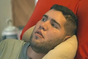 Після виходу з коми Колон залишився прикутим до крісла колісного і перебував у вегетативному стані